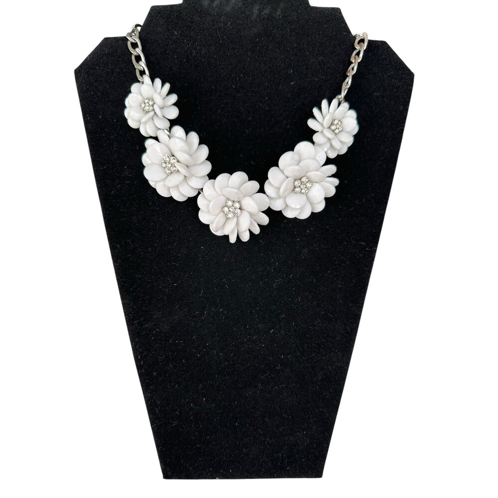 White Flower Cluster Necklace With Rhinestones Chunky Silver Chain Used